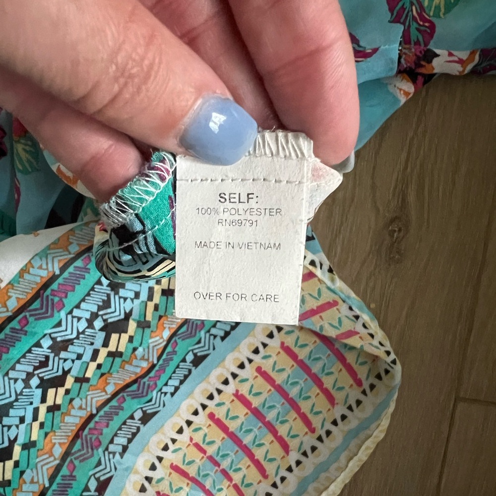 FIG AND FLOWER Boho Sheer Top EUC - Picture 8 of 8